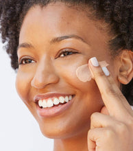 Load image into Gallery viewer, Kiehl's Since 1851 Glow Formula Skin Hydrator