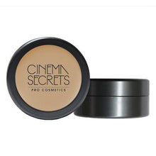 Load image into Gallery viewer, Cinema Secrets Ultimate Foundation 500 series
