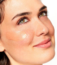 Load image into Gallery viewer, Kiehl's Since 1851 Glow Formula Skin Hydrator
