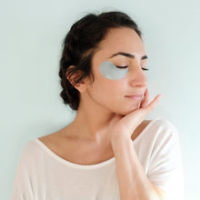Load image into Gallery viewer, Peter Thomas Roth Water Drench Hyaluronic Cloud Hydra-Gel Eye Patches
